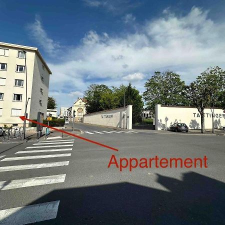 Au Coeur Du Quartier Taittinger Apartment Reims Ngoại thất bức ảnh