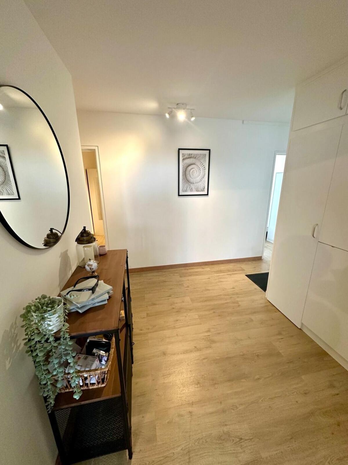 Au Coeur Du Quartier Taittinger Apartment Reims Ngoại thất bức ảnh